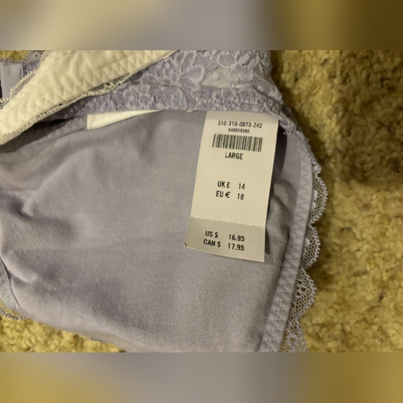 5 Gilly Hicks Halter bras - Picture 6 of 10